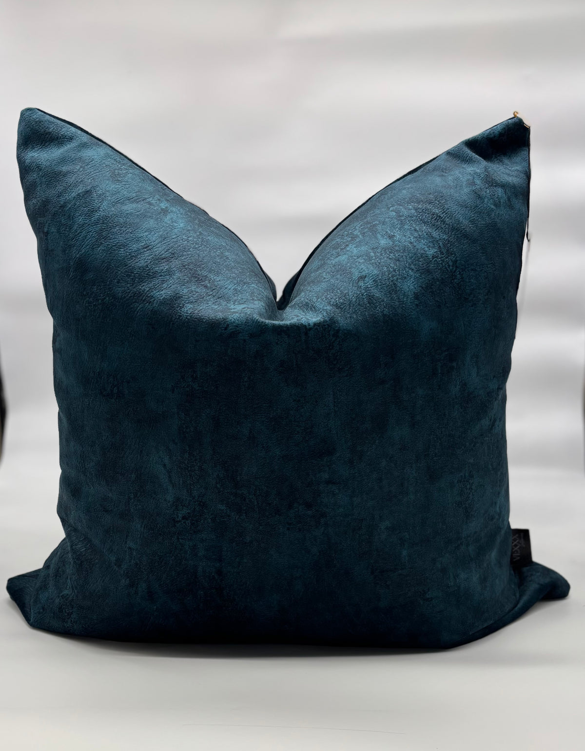 Teal Temptation – VIXXXINTERIORS